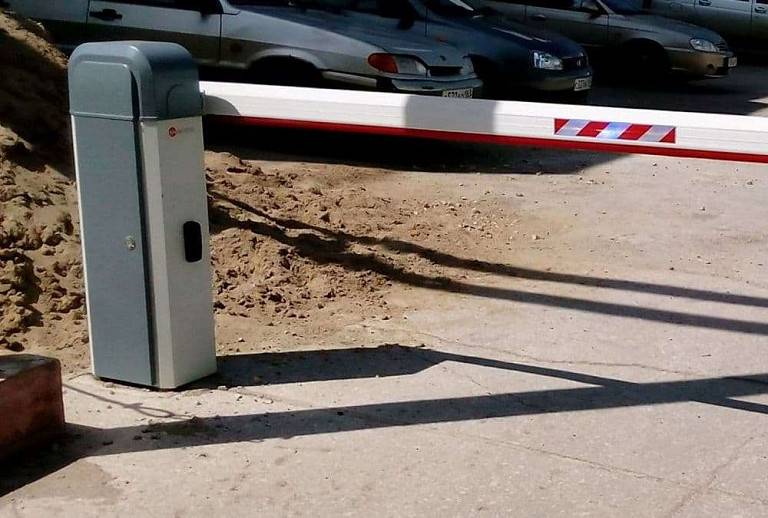Встановили шлагбаум, роботою задоволений оцінюю 5 балів Встановили шлагбаум, роботою задоволений оцінюю 5 балів