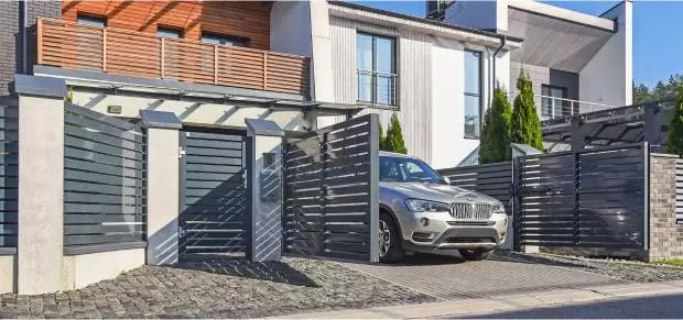 Автоматичні розпашні ворота