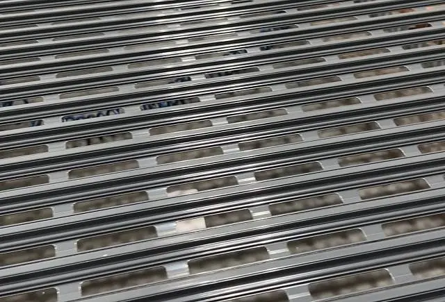 Роллетные решетки из профиля AEG55U уже в продаже