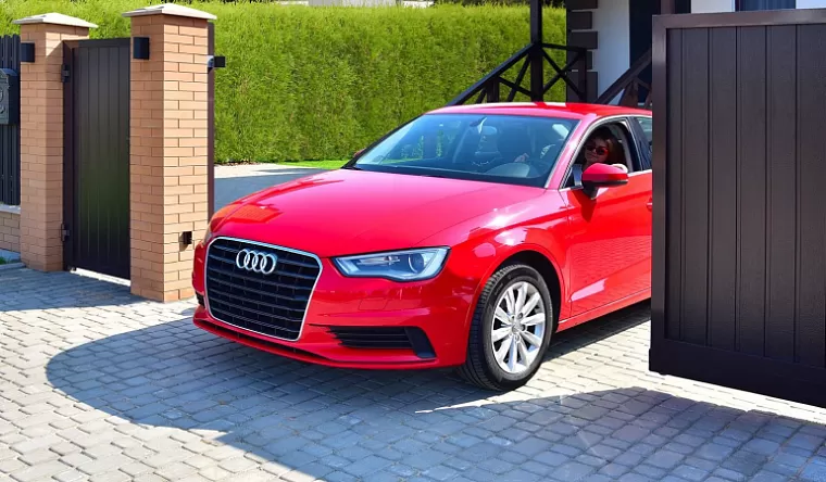 Відкатні ворота серії Prestige