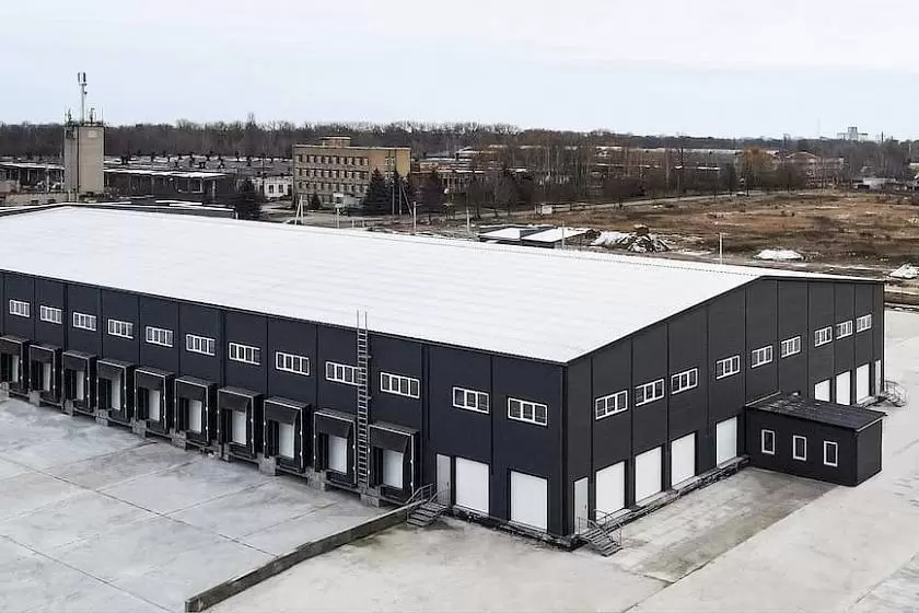 43 одиниці промислових воріт «Алютех-К» для міжнародного логістичного терміналу в Чернігові